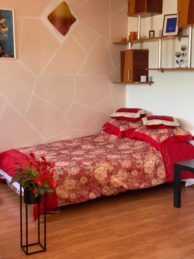 Charming Quiet Studio Coltea Old Town In The Centre Of Bukarest Exterior foto